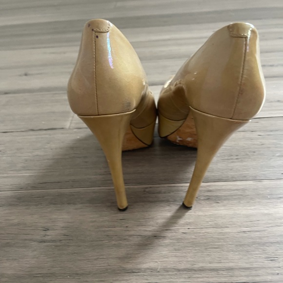 Brian Atwood Peep toe Platform pumps - Picture 6 of 9